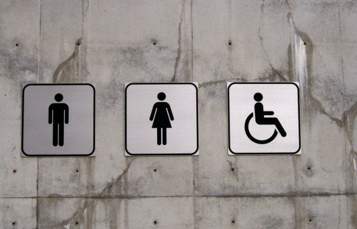 Accessoires und Badezimmerausstattung für Behinderte Armatur